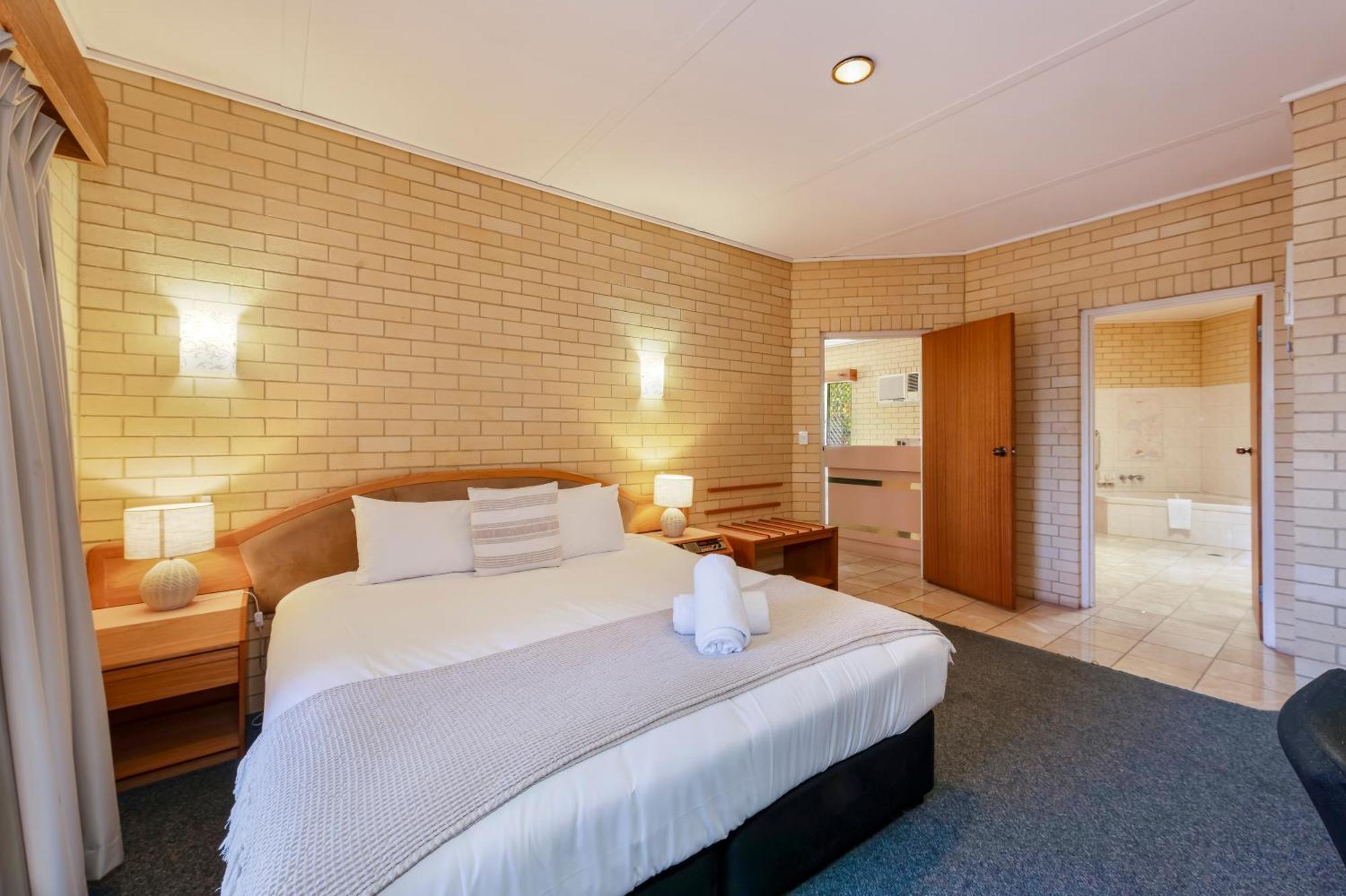 Bundaberg International Motor Inn Экстерьер фото